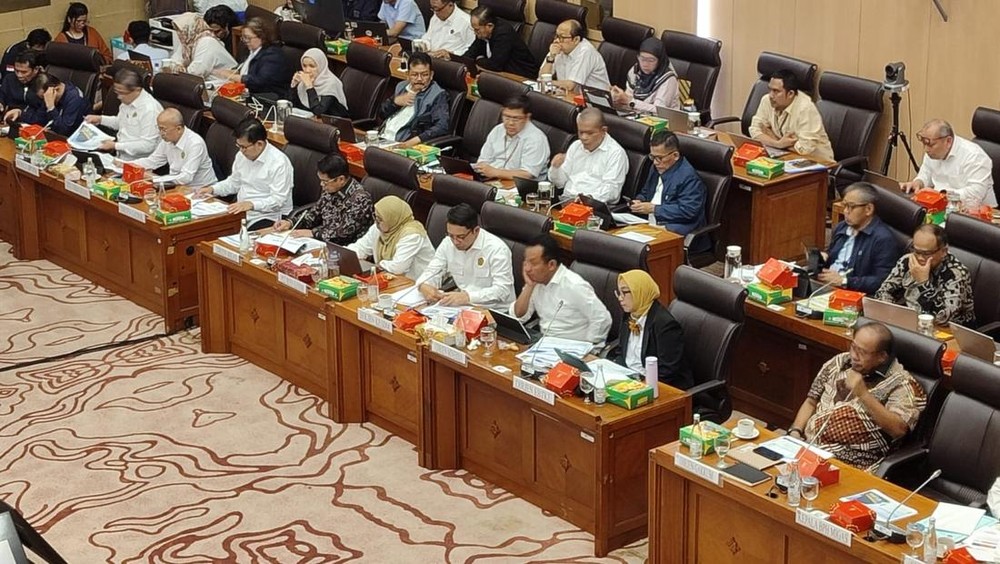 DPR Setujui Anggaran ESDM 2026 Rp 216 Triliun