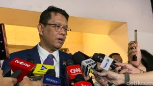 Menkeu Purbaya Berantas Thrifting Demi Tekstil Lokal