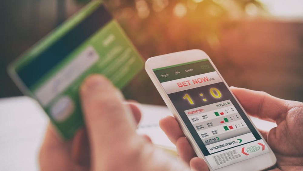 Judi Online Gerogoti Ekonomi RI Ratusan Triliun