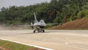 4 Ruas Tol Disiapkan buat Landasan Jet Tempur Ini Daftarnya Persiapan Strategis untuk Menghadapi Ancaman Keamanan