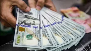 Dolar AS Melemah ke Rp 17980 Apa yang Terjadi di Balik Melemahnya Mata Uang AS