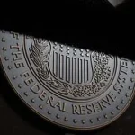 Trump Mau Pecat Bos The Fed Lisa Cook Apa yang Terjadi Selanjutnya